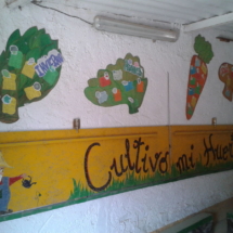 Mural y dibujos de la granja escuela
